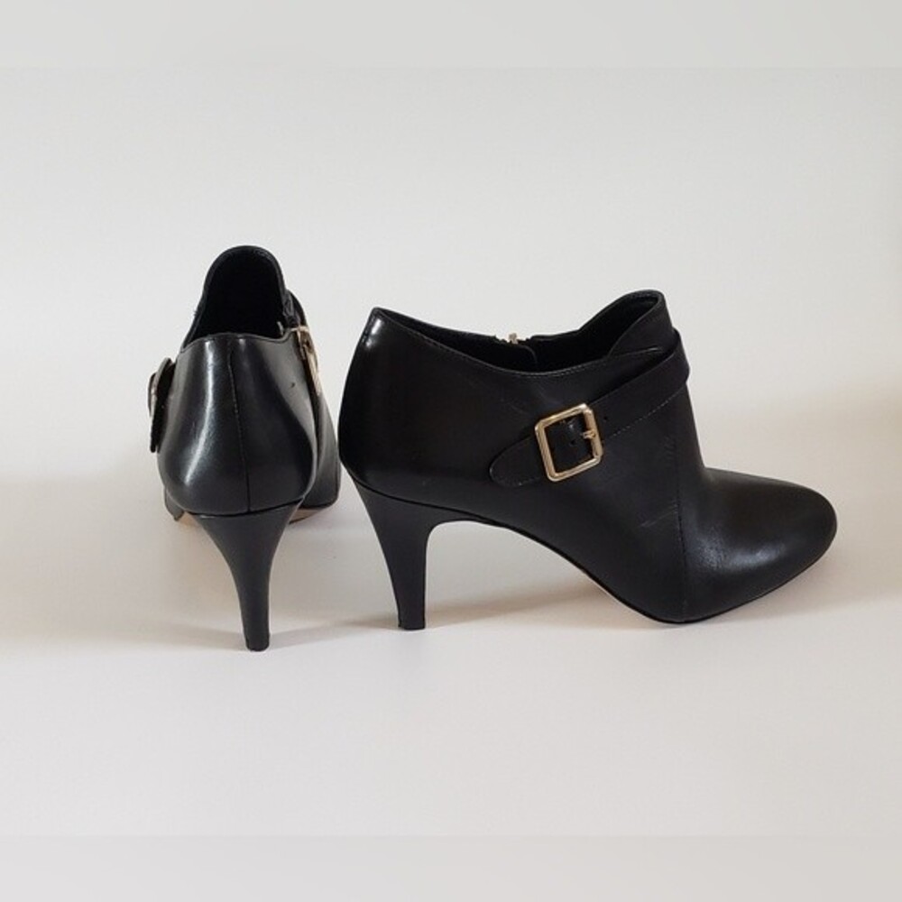 Vince Camuto Vonilesa Women's Black Leather Boot With Gold Buckle Size 8